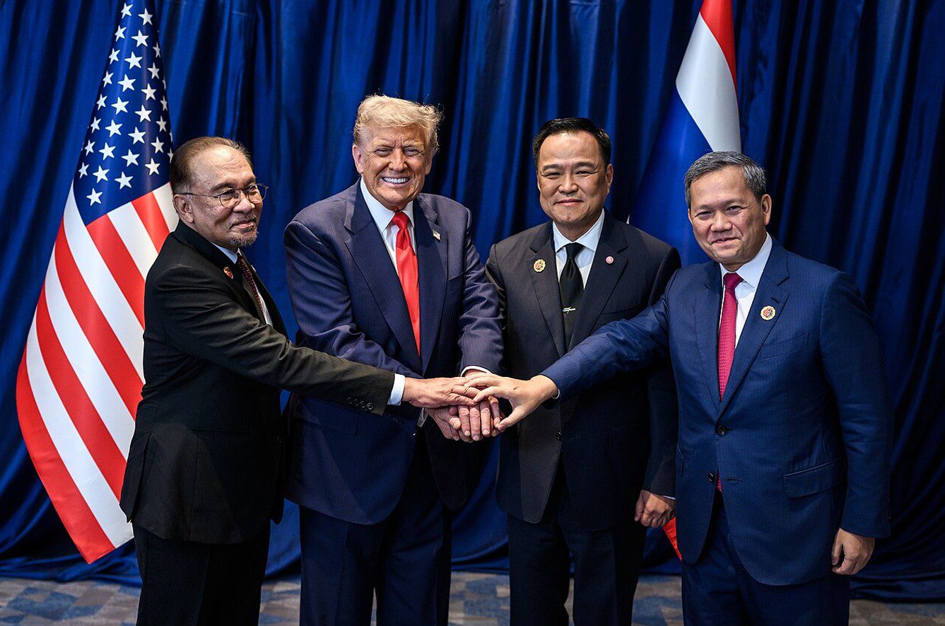 Thailand and Cambodia fighting at the border in 2025